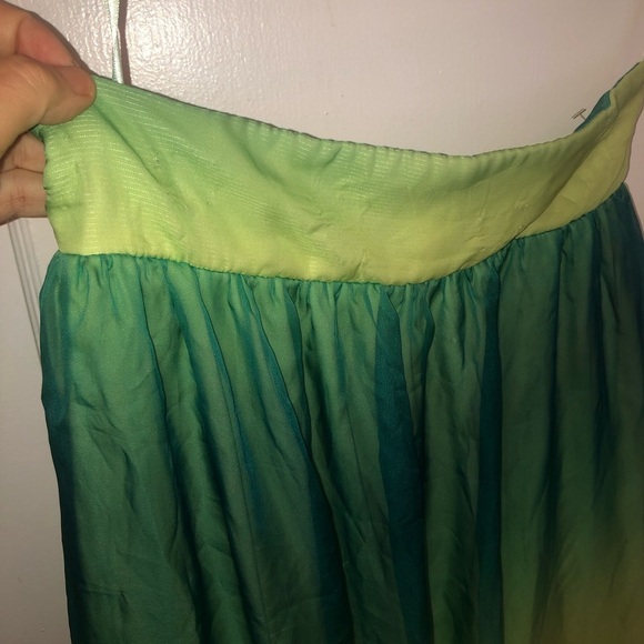 Green Umbria Teaberry A-Line Resort Skirt, sheer fairylike fabric, preloved - Picture 2 of 8
